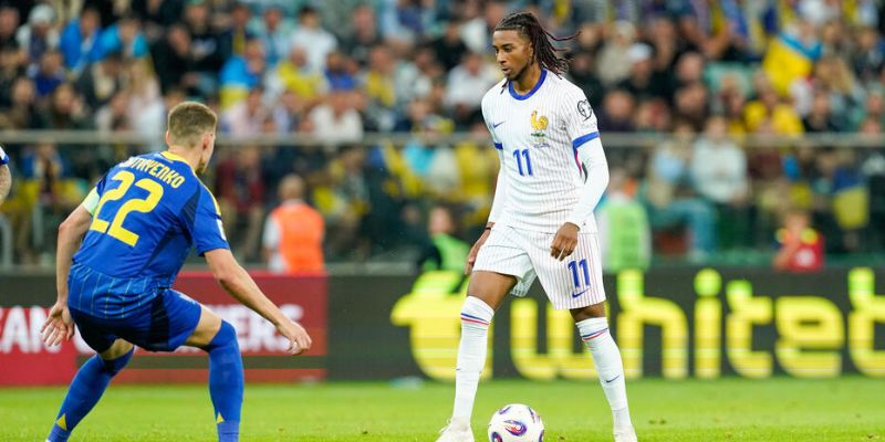 Sự chênh lệch rất lớn giữa Pháp vs Ukraine